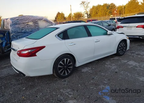 2018 Nissan Altima 2.5 Sl z USA, uszkodzony, nr VIN 1N4AL3AP4JC182705